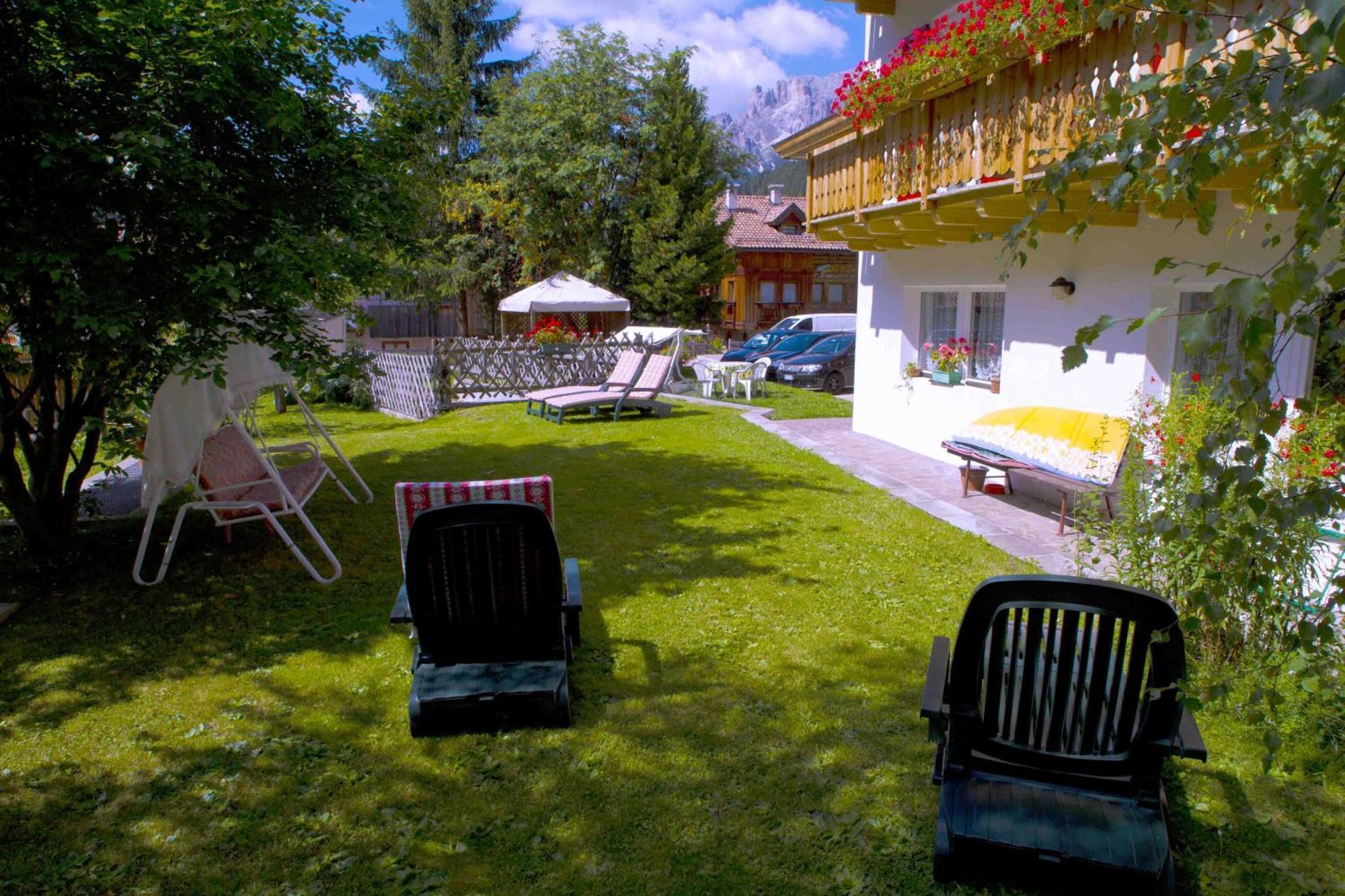 Hotel Garni Tyrolia Campitello di Fassa Zewnętrze zdjęcie